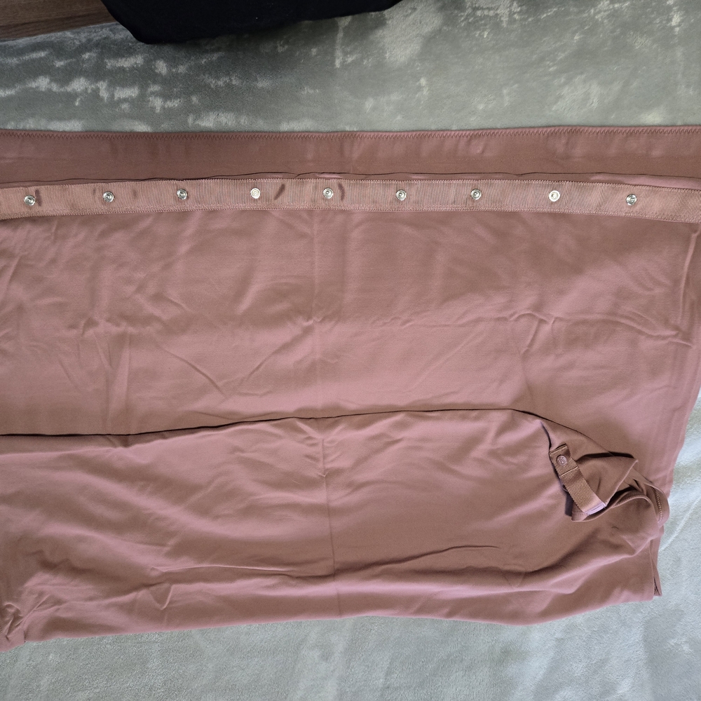 LULULEMON Rose Pink Vinyasa Wrap - Picture 3 of 4